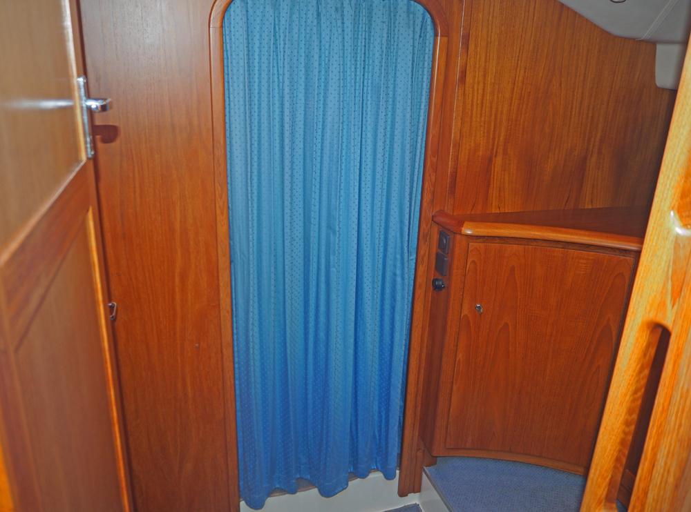 Fore ship, Accommodation